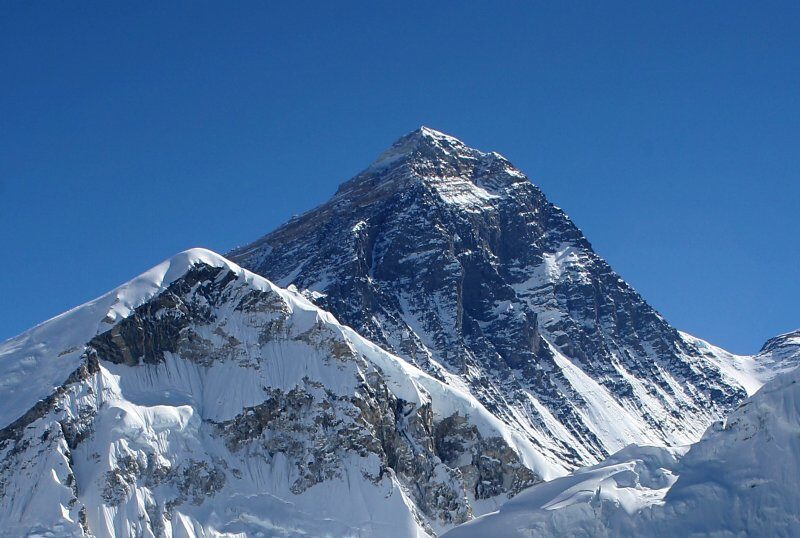 Mount Everest gets 3G coverage!