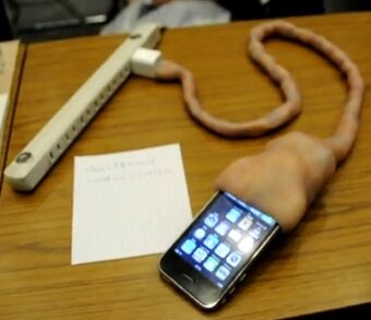 Umbilical cord iPod/iPhone Charger hits Japan [Video]
