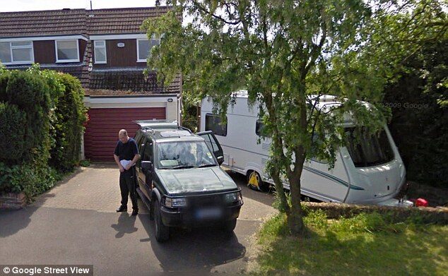Google Street View Catches Thief Stealing a Car
