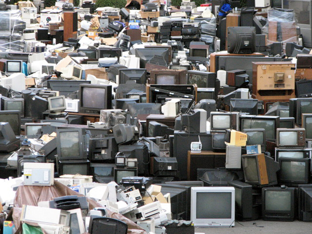 $1.6 Billion Worth Christmas Technology Presents to be Dumped in 2010!