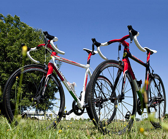 Limited Edition CF8 Bikes from Colnago and Ferrari Team up!