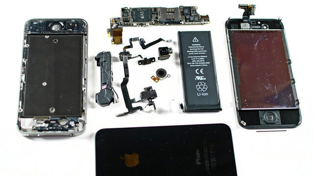 Inside the iPhone 4S..