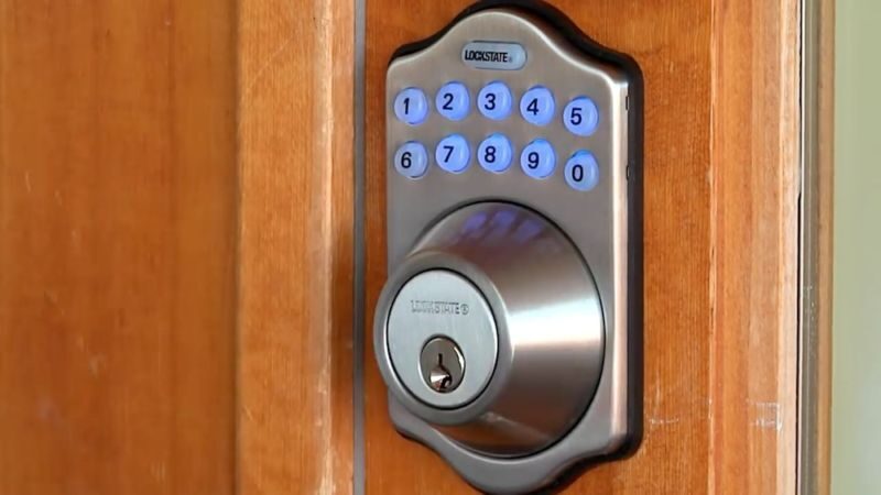 500 Home Smart Locks Possibly Hacked?